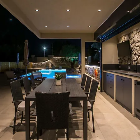 Dream Villa Haraki